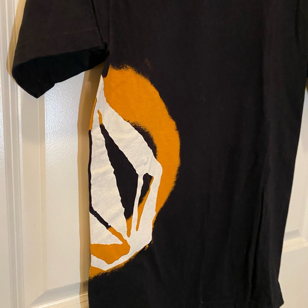 Vintage Volcom Basic Graphic Tee - image 2
